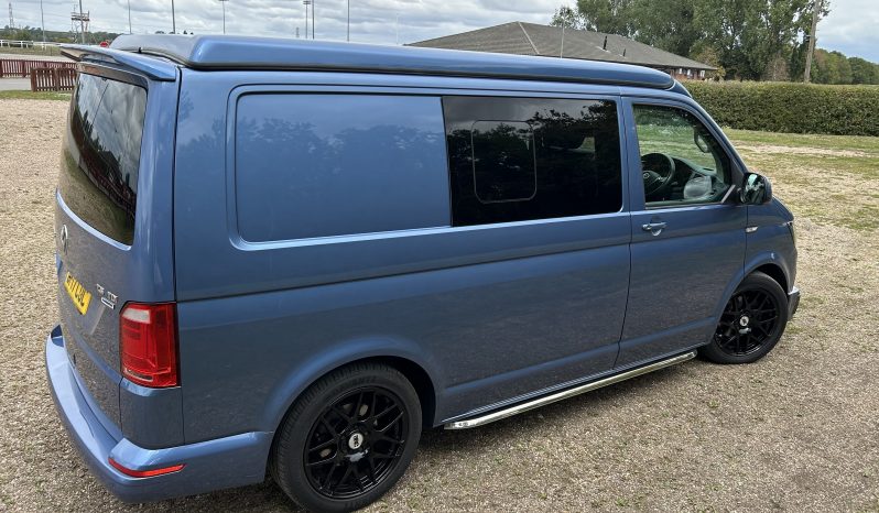 
								Trek RV Infinity Luxury Volkswagen Campervan. Highline 2.0 TDI Euro 6. 150PS full									