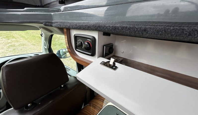 
								Trek RV Infinity Luxury Volkswagen Campervan. Highline 2.0 TDI Euro 6. 150PS full									