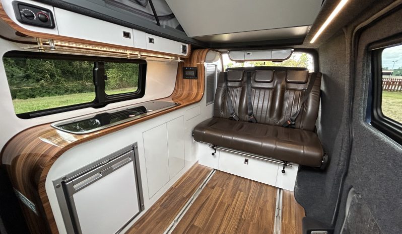 
								Trek RV Infinity Luxury Volkswagen Campervan. Highline 2.0 TDI Euro 6. 150PS full									