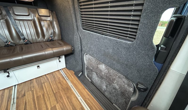 
								Trek RV Infinity Luxury Volkswagen Campervan. Highline 2.0 TDI Euro 6. 150PS full									