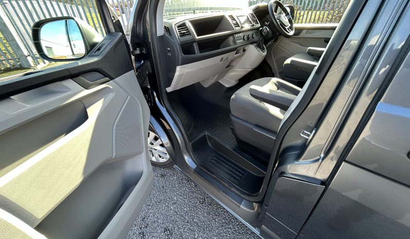 
								Volkswagen Campervan 2.0 TDI T30 Highline SWB Transporter | 5dr Diesel | DSG Auto | Euro 6 (150 ps) full									
