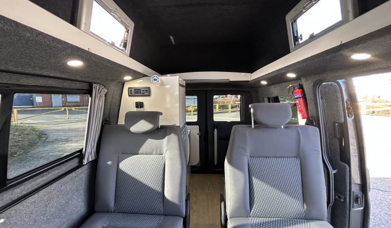 
								Volkswagen Campervan 2.0 TDI T30 Highline SWB Transporter | 5dr Diesel | DSG Auto | Euro 6 (150 ps) full									