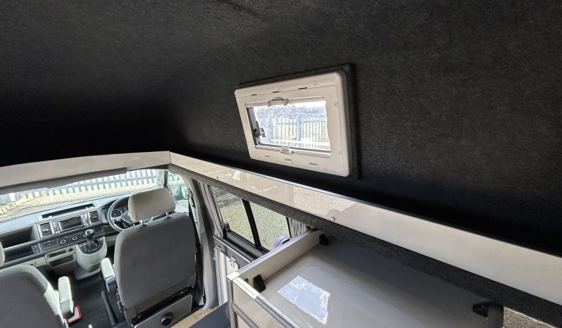 
								Volkswagen Campervan 2.0 TDI T30 Highline SWB Transporter | 5dr Diesel | DSG Auto | Euro 6 (150 ps) full									
