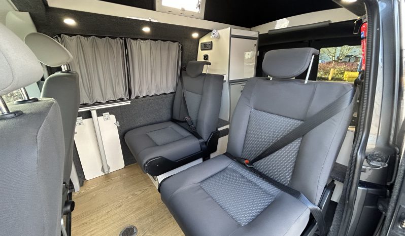 
								Volkswagen Campervan 2.0 TDI T30 Highline SWB Transporter | 5dr Diesel | DSG Auto | Euro 6 (150 ps) full									