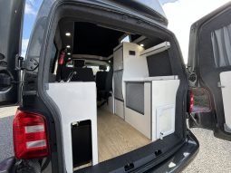 
										Volkswagen Campervan 2.0 TDI T30 Highline SWB Transporter | 5dr Diesel | DSG Auto | Euro 6 (150 ps) full									