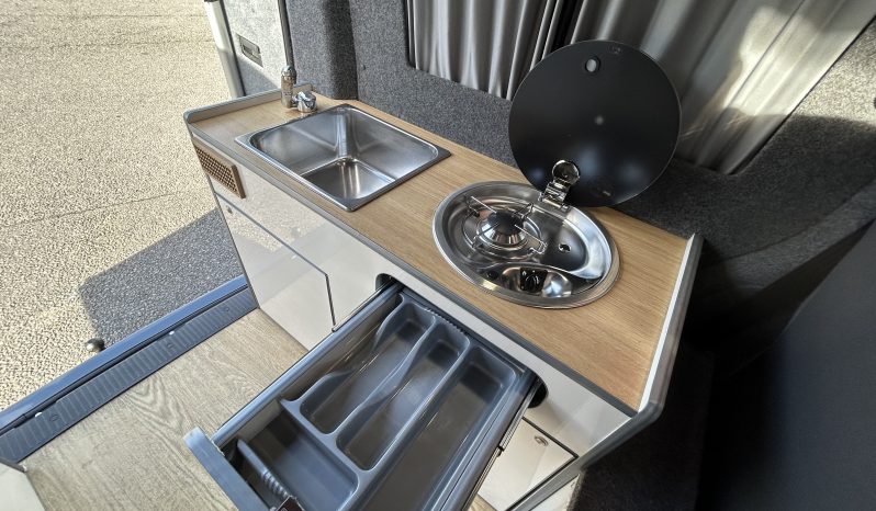 
								Volkswagen Campervan 2.0 TDI T30 Highline SWB Transporter | 5dr Diesel | DSG Auto | Euro 6 (150 ps) full									