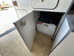 
										Volkswagen Campervan 2.0 TDI T30 Highline SWB Transporter | 5dr Diesel | DSG Auto | Euro 6 (150 ps) full									