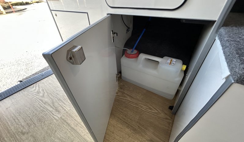 
								Volkswagen Campervan 2.0 TDI T30 Highline SWB Transporter | 5dr Diesel | DSG Auto | Euro 6 (150 ps) full									