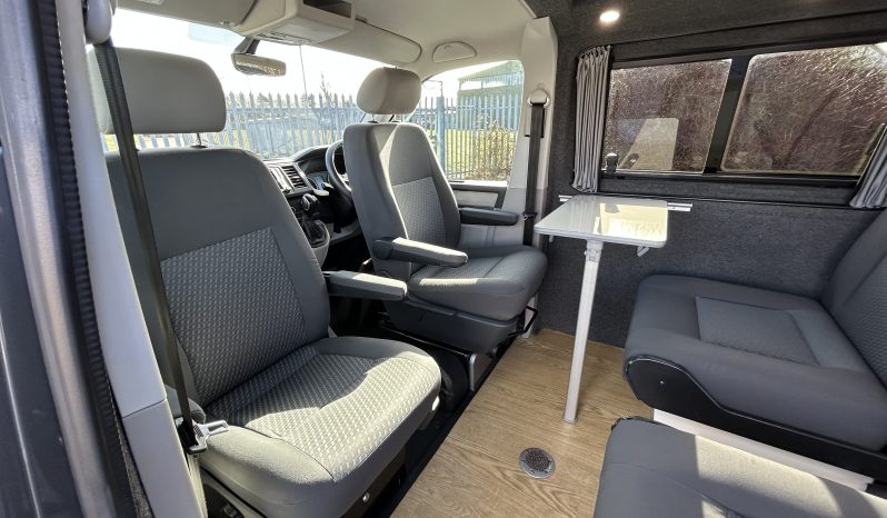 
								Volkswagen Campervan 2.0 TDI T30 Highline SWB Transporter | 5dr Diesel | DSG Auto | Euro 6 (150 ps) full									