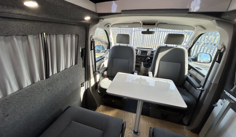 
								Volkswagen Campervan 2.0 TDI T30 Highline SWB Transporter | 5dr Diesel | DSG Auto | Euro 6 (150 ps) full									