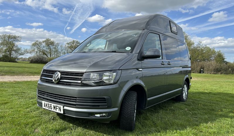 
								Volkswagen Campervan 2.0 TDI T30 Highline SWB Transporter | 5dr Diesel | DSG Auto | Euro 6 (150 ps) full									