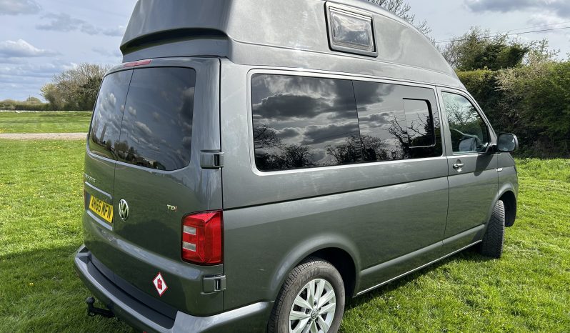 
								Volkswagen Campervan 2.0 TDI T30 Highline SWB Transporter | 5dr Diesel | DSG Auto | Euro 6 (150 ps) full									