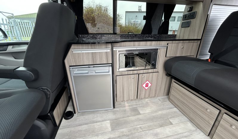 
								Volkswagen Transporter T6 Redline Sport Campervan 2.0L TDI SWB 5 Speed Manual Euro 6 full									