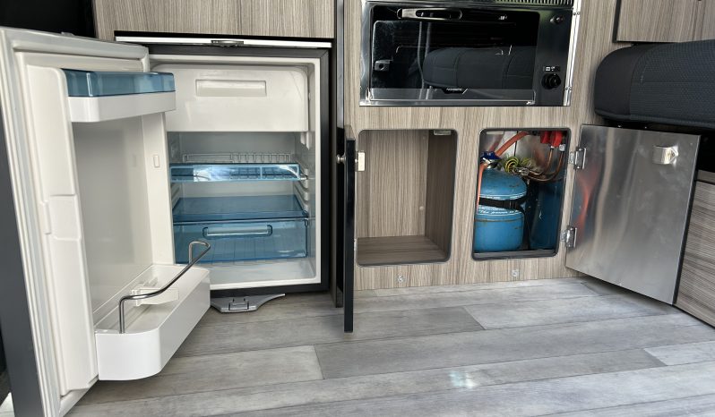 
								Volkswagen Transporter T6 Redline Sport Campervan 2.0L TDI SWB 5 Speed Manual Euro 6 full									