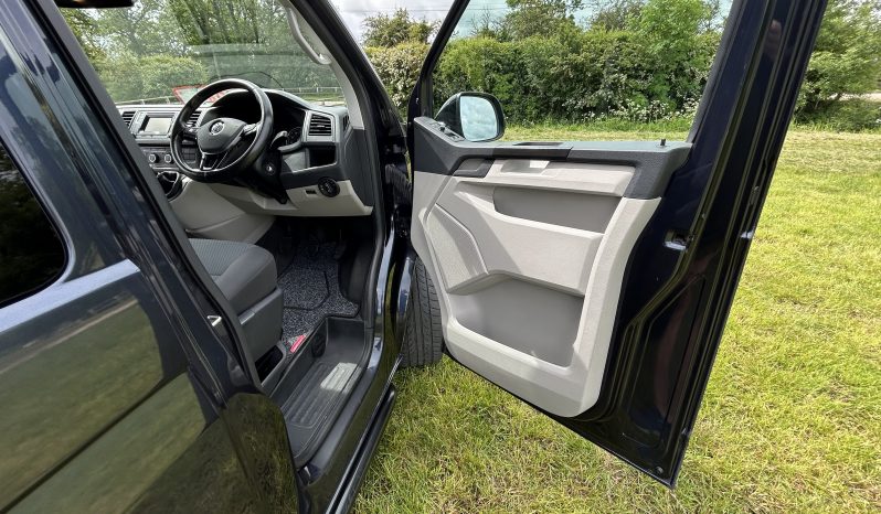 
								Volkswagen Transporter T6 Highline Campervan 2.0 TDI, 102PS 5 Speed Manual, SWB, Euro 6 full									