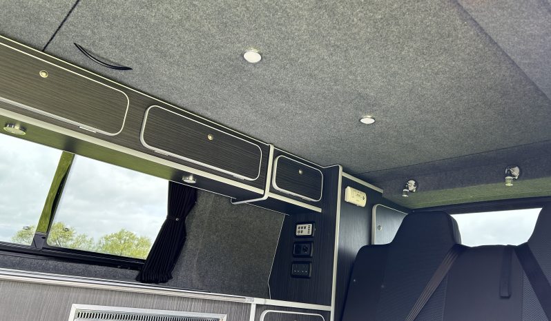 
								Volkswagen Transporter T6 Highline Campervan 2.0 TDI, 102PS 5 Speed Manual, SWB, Euro 6 full									