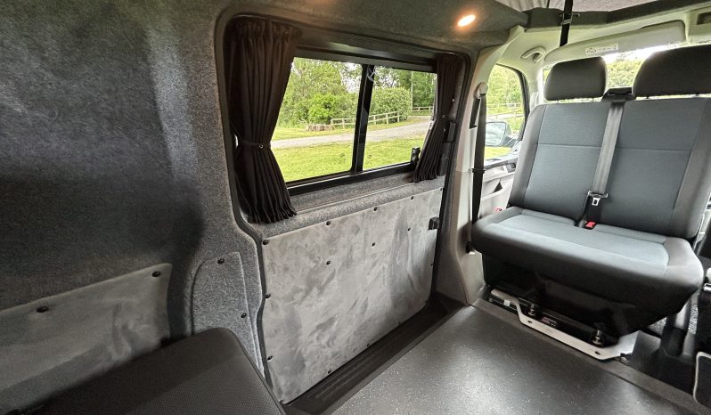 
								Volkswagen Transporter T6 Highline Campervan 2.0 TDI, 102PS 5 Speed Manual, SWB, Euro 6 full									