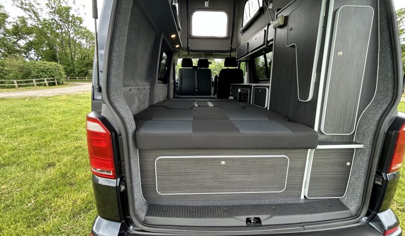 
								Volkswagen Transporter T6 Highline Campervan 2.0 TDI, 102PS 5 Speed Manual, SWB, Euro 6 full									