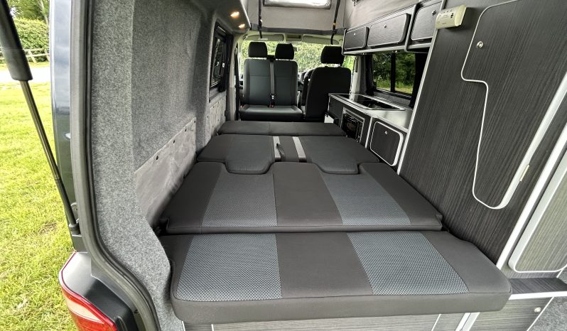 
								Volkswagen Transporter T6 Highline Campervan 2.0 TDI, 102PS 5 Speed Manual, SWB, Euro 6 full									