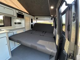 
										Volkswagen Transporter T30 Highline LWB Campervan 138 bhp 6 Speed Manual full									