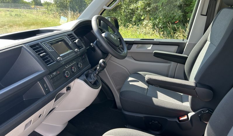 
								Volkswagen Danbury Surf T6 Campervan. 2.0 TDI, 102PS 5 Speed Manual, SWB, Euro 6. (S/S) full									
