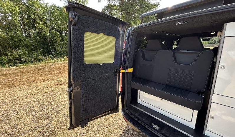 
								Ford Transit Custom Limited. 2.0 Diesel 130BHP. 6 Speed Manual full									
