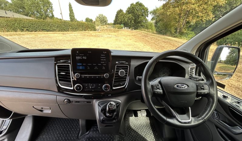 
								Ford Transit Custom Limited. 2.0 Diesel 130BHP. 6 Speed Manual full									
