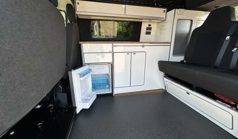 
								Ford Transit Custom Limited. 2.0 Diesel 130BHP. 6 Speed Manual full									