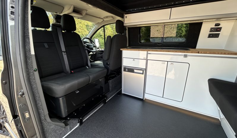 
								Ford Transit Custom Limited. 2.0 Diesel 130BHP. 6 Speed Manual full									