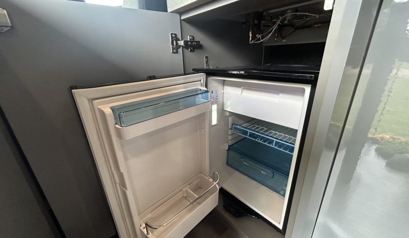
								Automatic Ford Transit Custom 2 Berth Campervan 340 Limited. 2.0 Diesel 170PS full									
