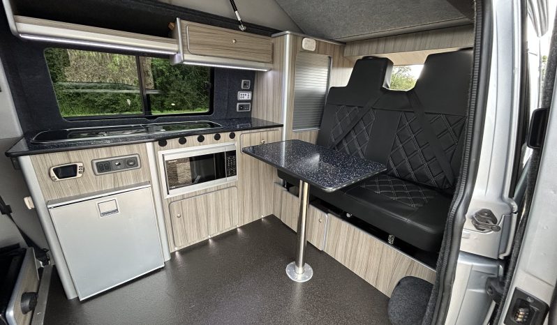 
								Volkswagen Campervan 2.0 TDI T28 Transporter Highline Manual FWD SWB Euro 6 full									